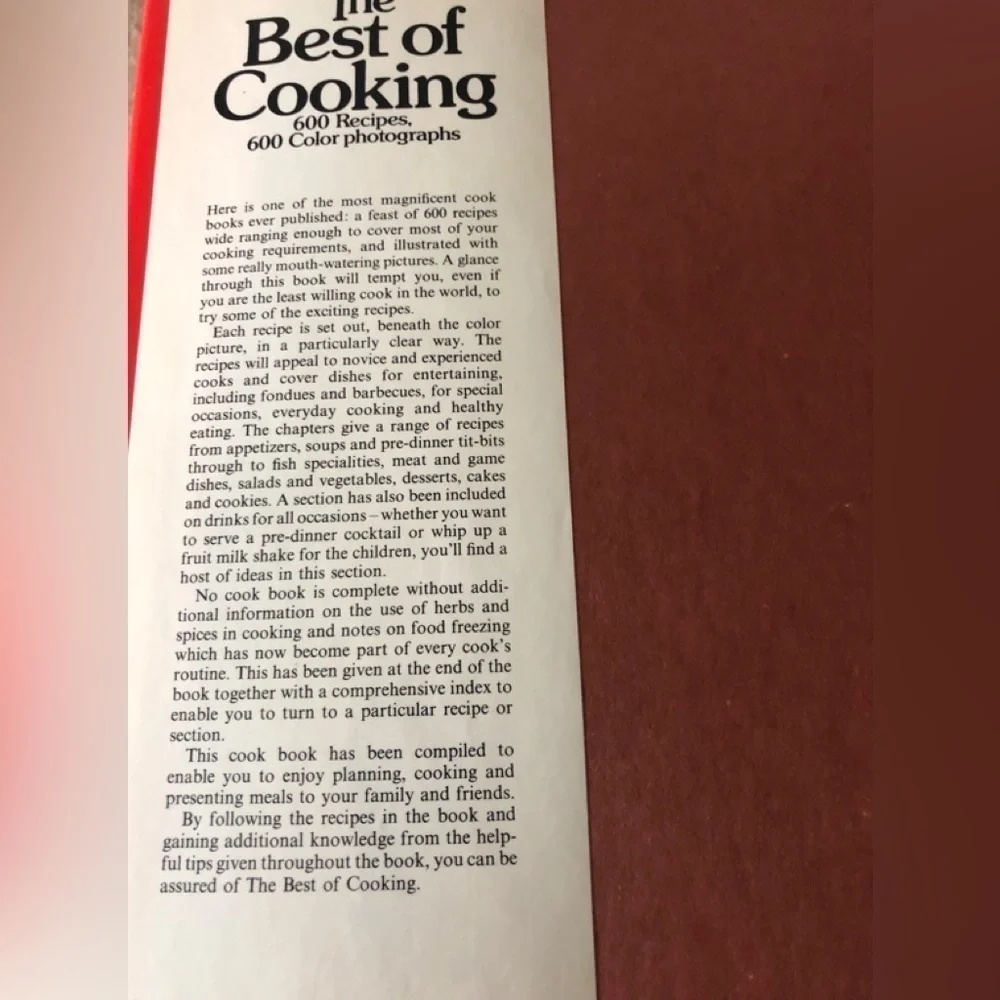 VTG The Best Of Cooking 600 Recipes & Photographs Cookbook 336 PP Hardcover